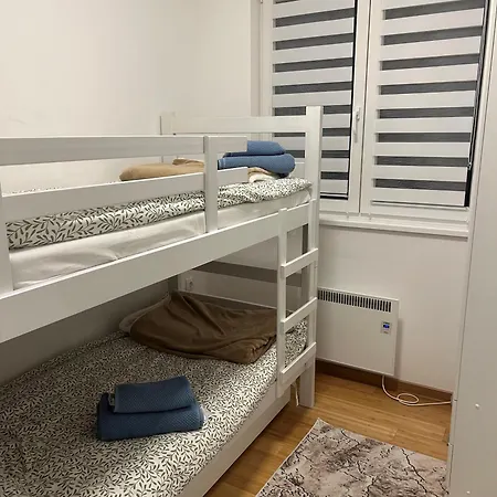 10 Апартаменты