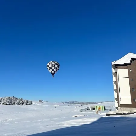 10 Апартаменты